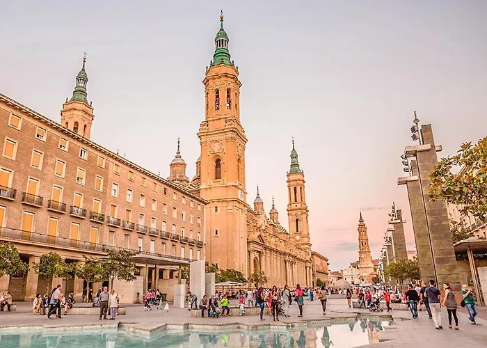 Gran Piso Pleno Centro. Plaza Del Pilar + Desayuno Apartament