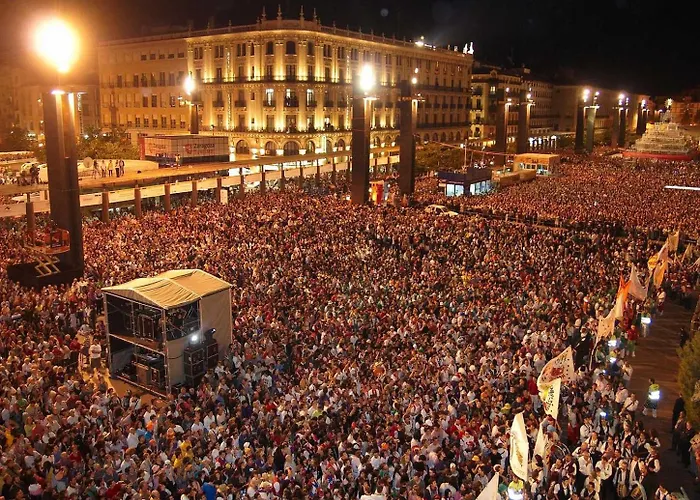 Apartament Gran Piso Pleno Centro. Plaza Del Pilar + Desayuno *